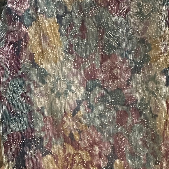 Elegant Floral Maxi Dress( read description) - Picture 5 of 10